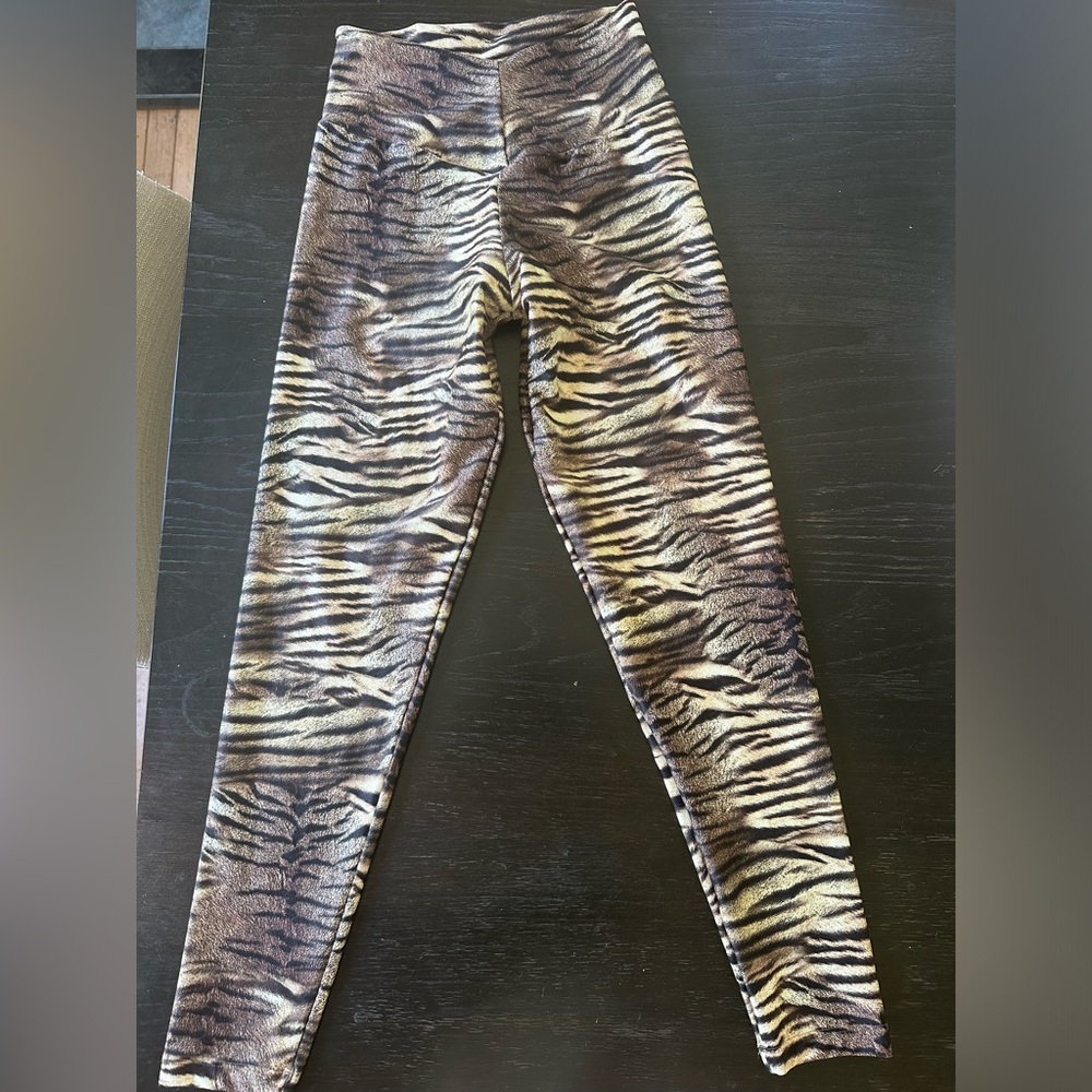 Booty by Brabants tiger cheetah Stripe Leggings